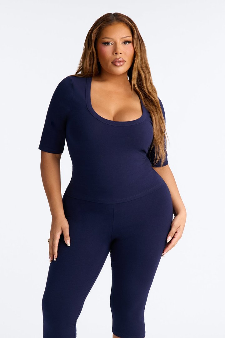 Quinn 3/4 Sleeve Scoop Neck Top - Navy