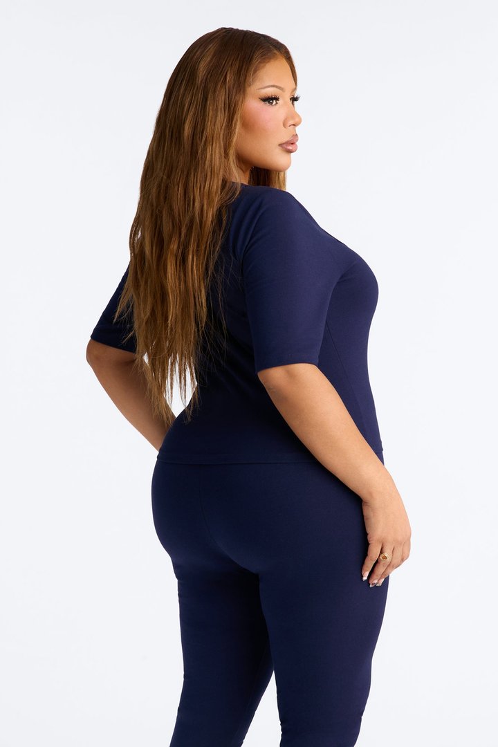 Quinn 3/4 Sleeve Scoop Neck Top - Navy