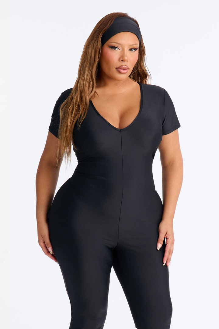 Mia Plunge Neck 2 piece Capri Jumpsuit - Black