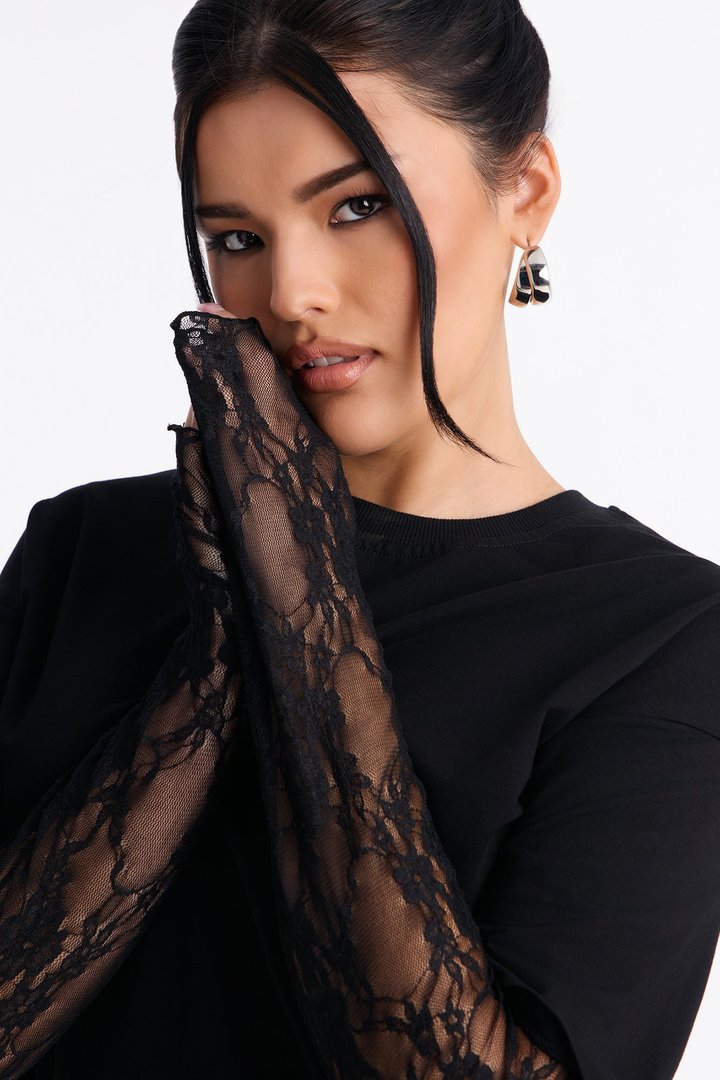 Lia Lace Sleeve Capri Set - Black