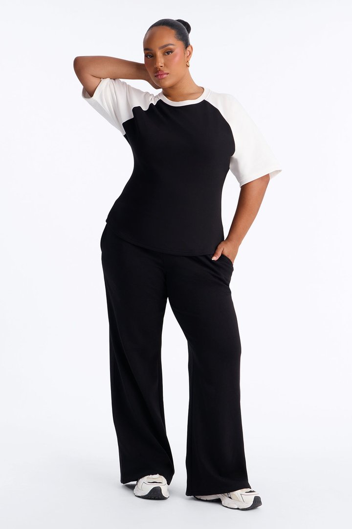 Maya Fitted T-Shirt Pant Set - Black/White