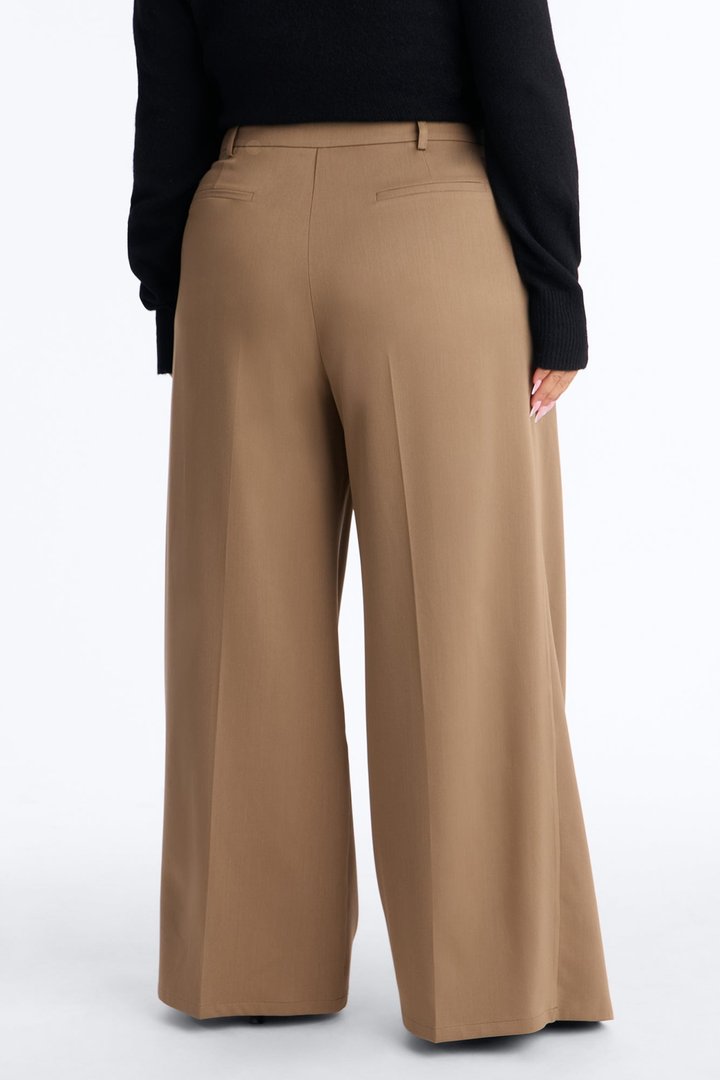 Tailored Touch Wrap Front Trouser 33″ - Camel