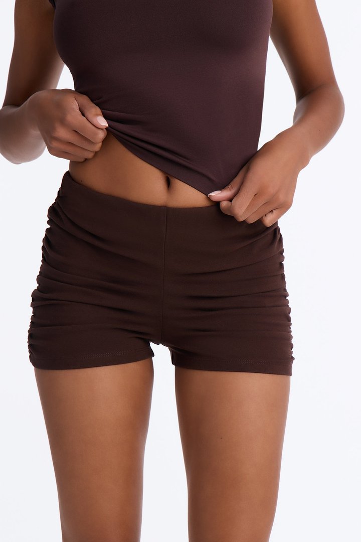 Quinn Low Rise Side Ruched Micro Short - Chocolate