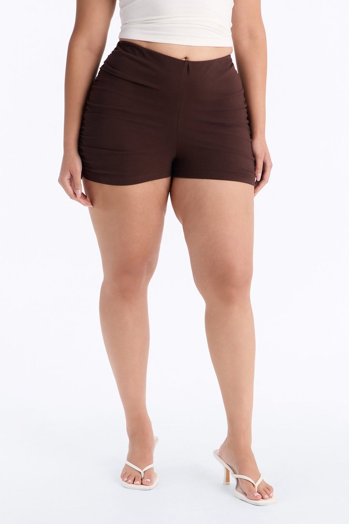Quinn Low Rise Side Ruched Micro Short - Chocolate