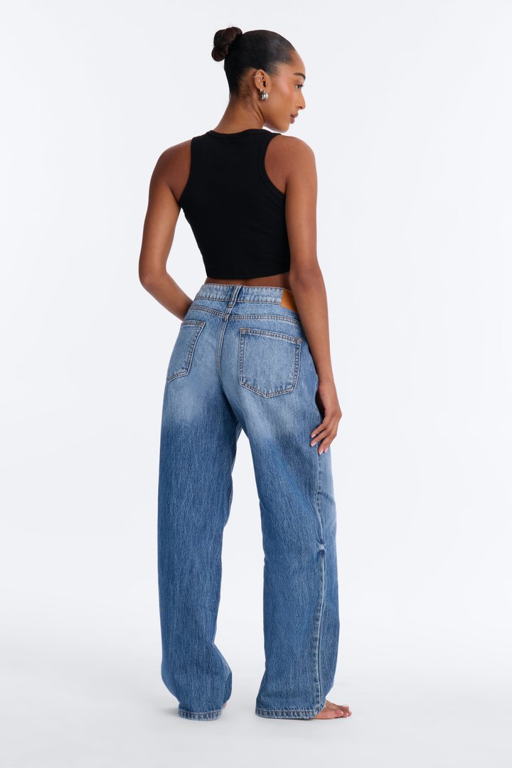 Layton Low Waist Slouchy Baggy Jeans - Medium Wash