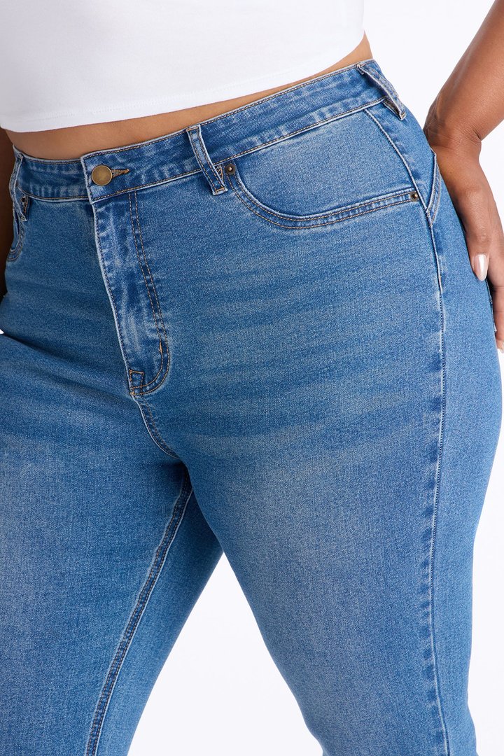Tall Tucson Booty Lifting Stretch Bootcut Jeans - Medium Wash