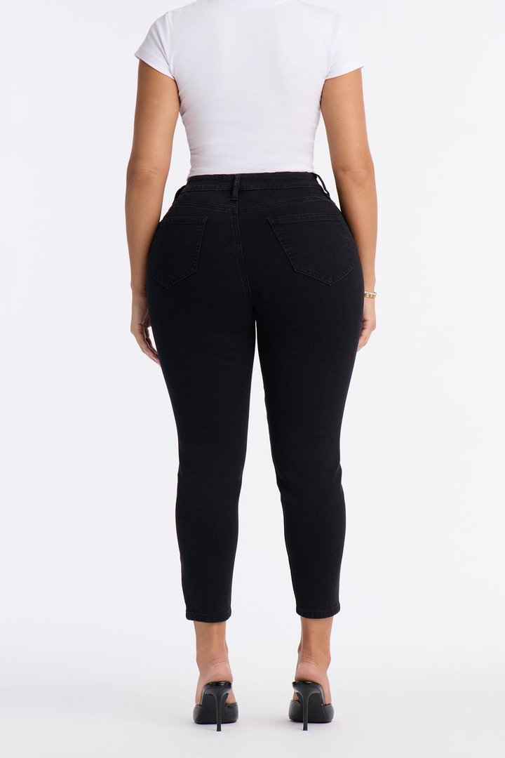 Petite Vibe Check Curvy Stretch Skinny Jeans - Black