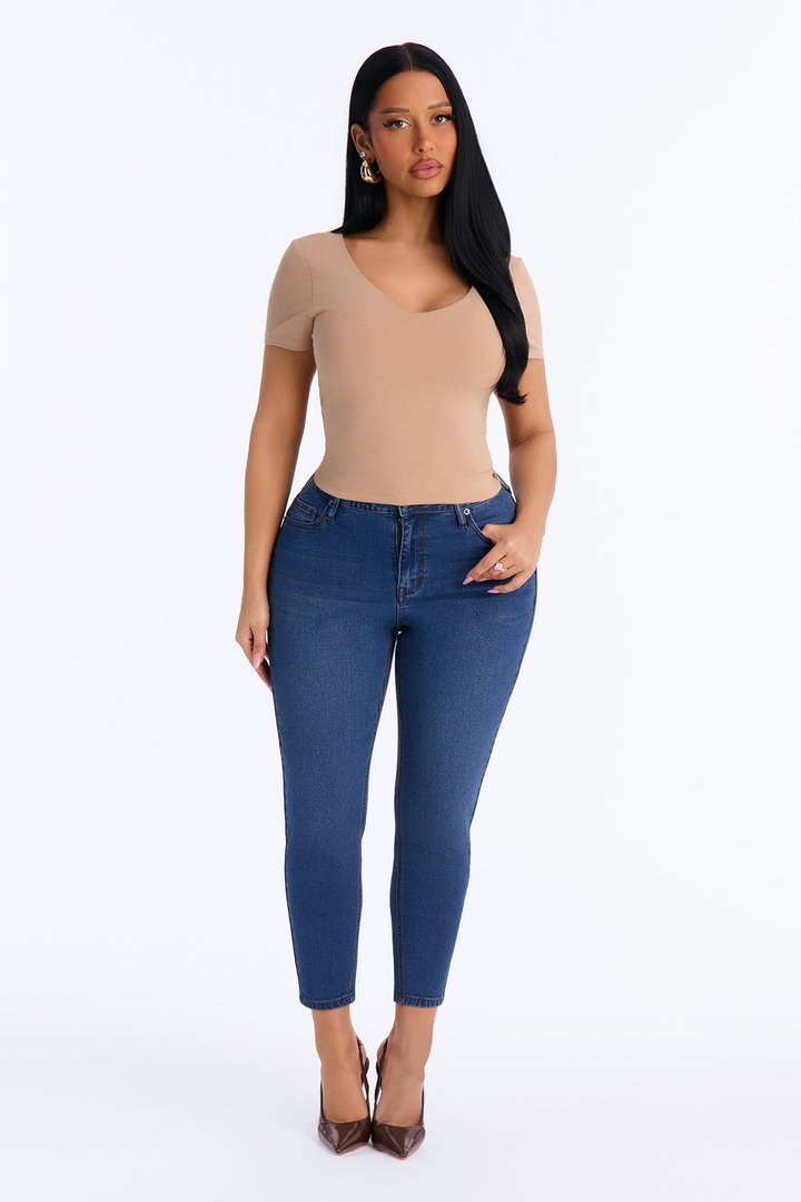 Petite Vibe Check Curvy Stretch Skinny Jeans - Dark Wash