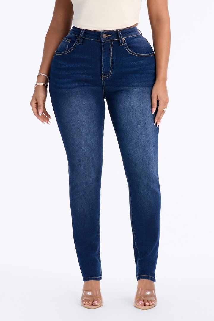 Going Uptown Mid Rise Stretch Skinny Jeans - Dark Wash