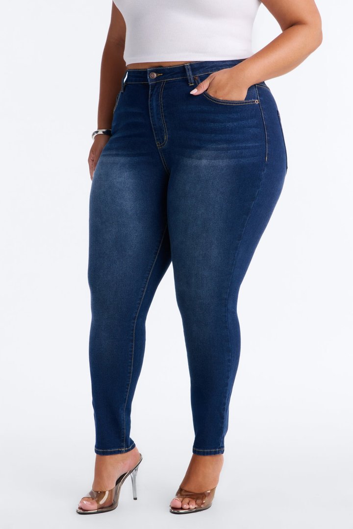 Going Uptown Mid Rise Stretch Skinny Jeans - Dark Wash