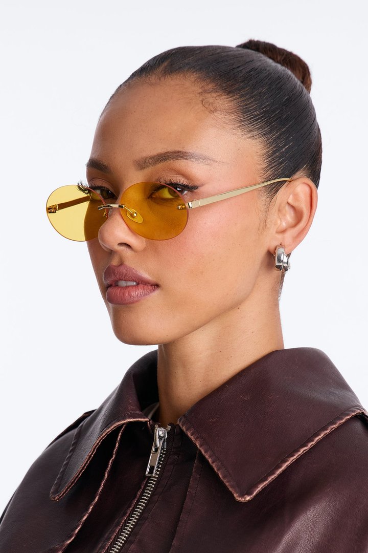 Should Have Been Us Sunglasses - Gold/Yellow