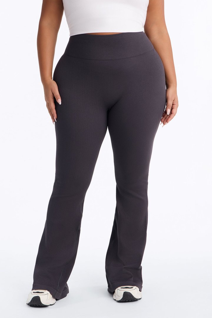 Beach Body Effortless Seamless Active Yoga Pant - Charcoal