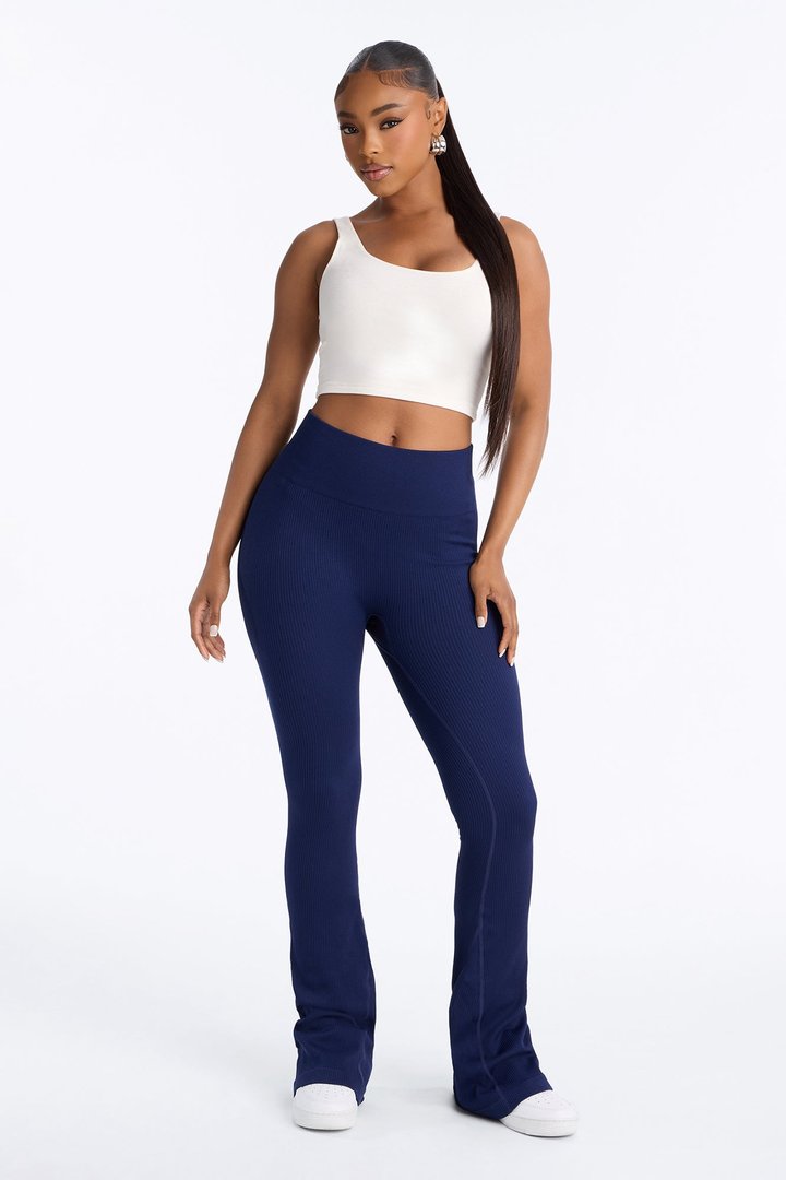 Beach Body Effortless Seamless Active Yoga Pant - Midnight Navy