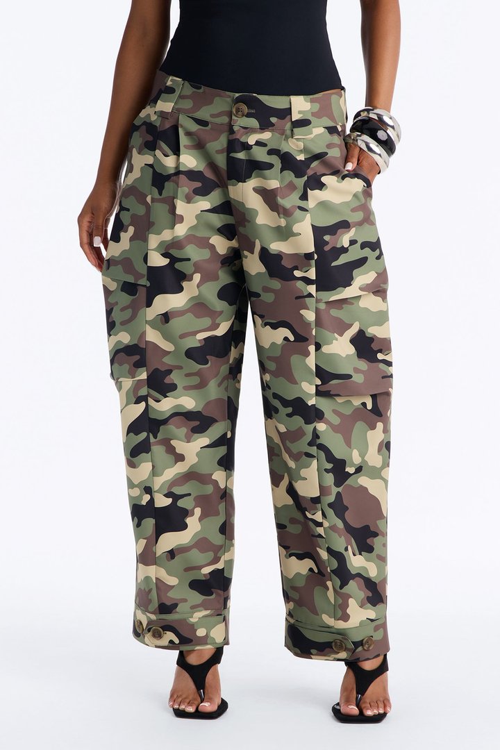 Kayla Barrel Leg Printed Pant - Camouflage