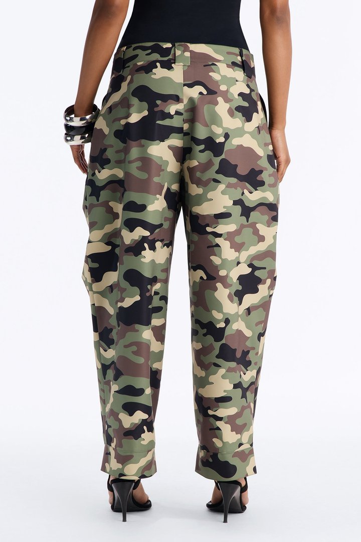Kayla Barrel Leg Printed Pant - Camouflage