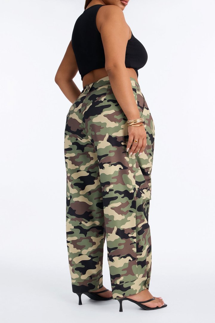 Kayla Barrel Leg Printed Pant - Camouflage