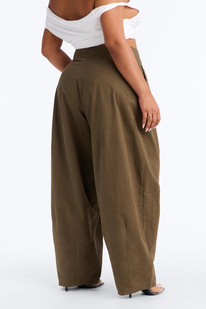 Cora High Rise Barrel Leg Pant 30″ - Olive