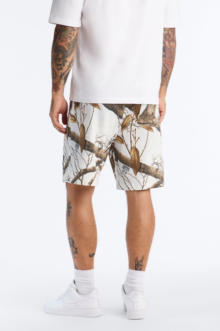 Real Tree New York Snow Embroidery Sweatshort - Camouflage