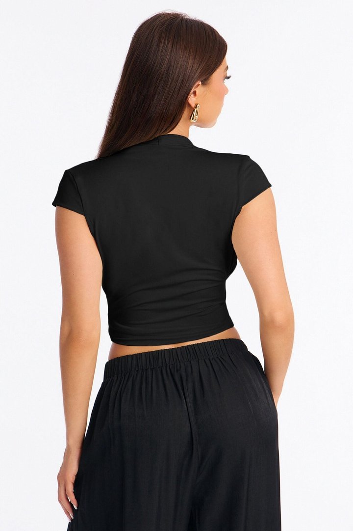 Vividly Sharp Drape Short Sleeve Top - Black