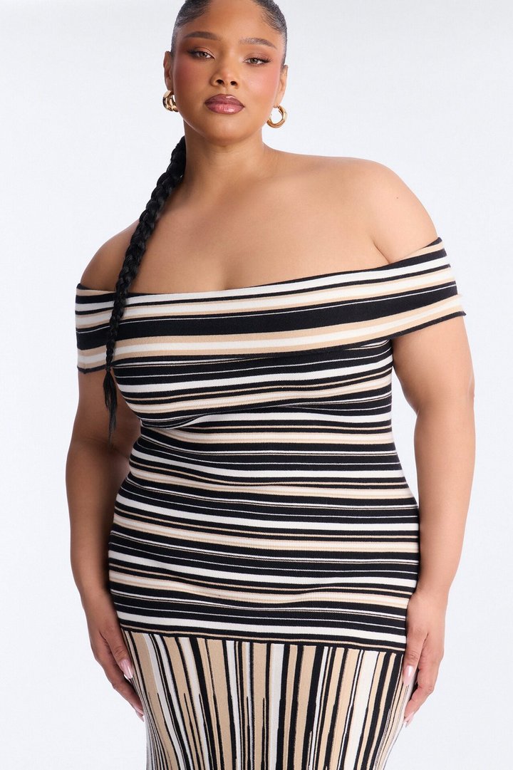 Kaitlyn Striped Sweater Maxi Dress - Black/combo