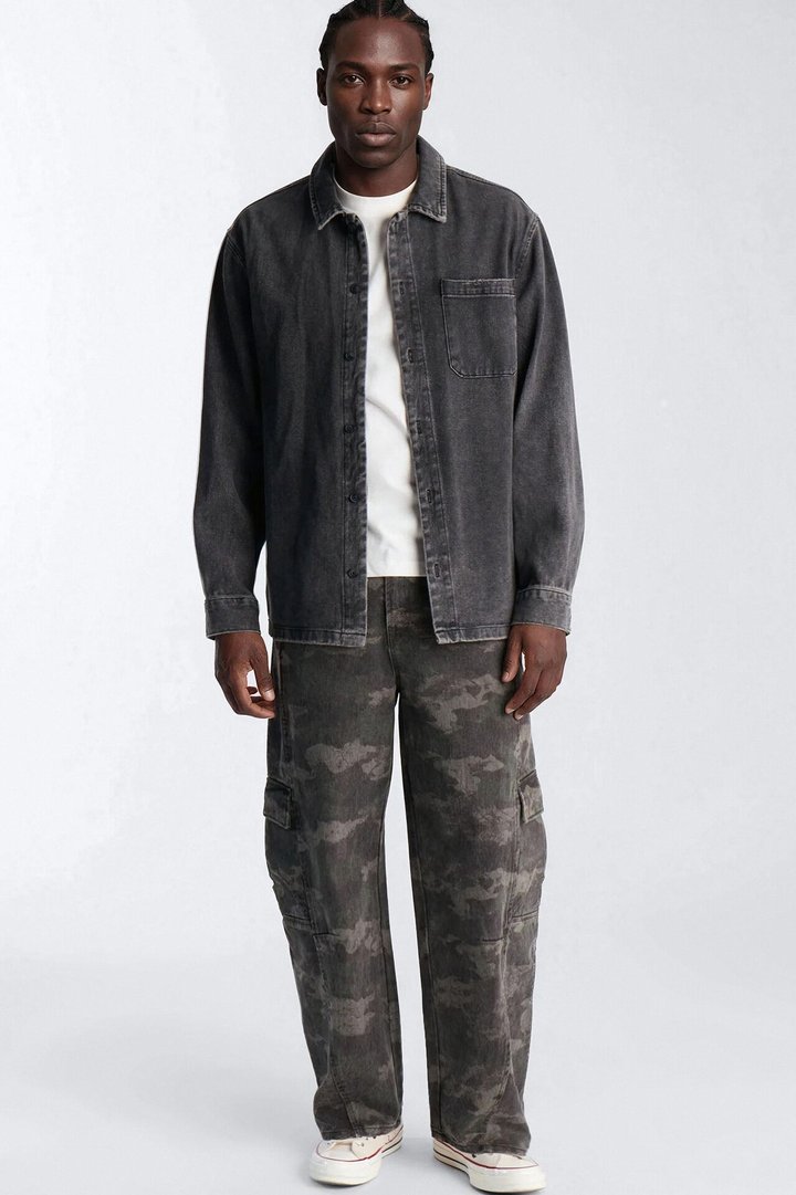 Combat Seams Barrel Jeans - Camouflage
