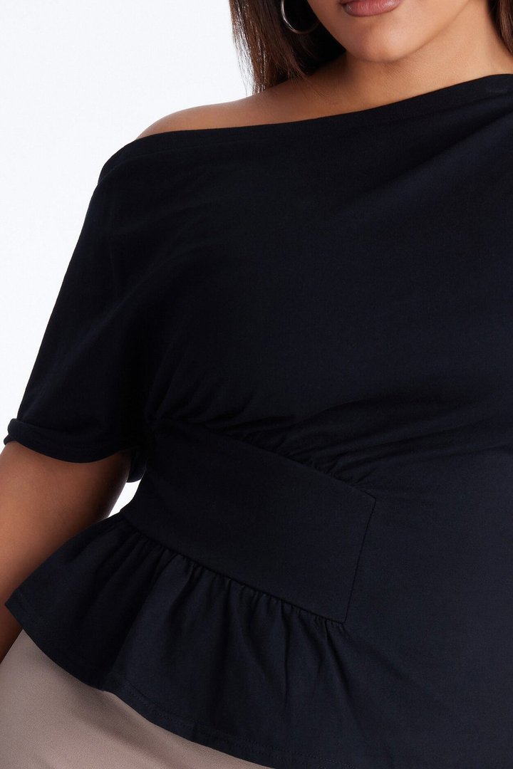 Brooklyn Ruched Off Shoulder Short Sleeve T-Shirt - Black