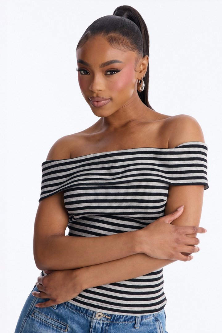 Nicole Striped Off Shoulder Short Sleeve Top - Black/combo