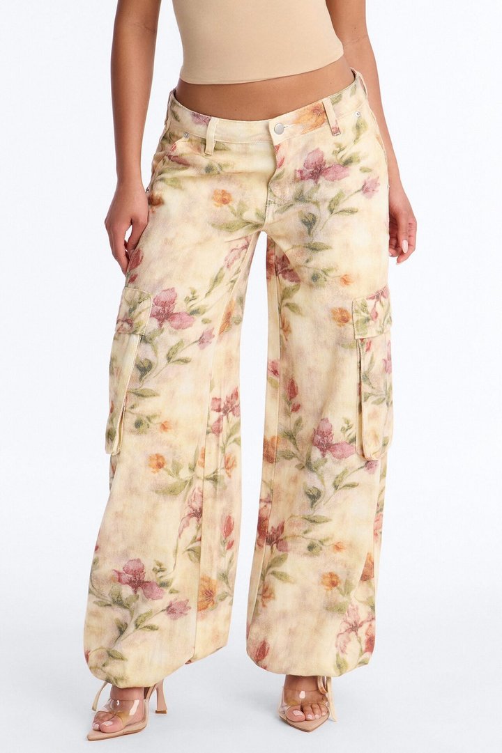 Lasting Impression Floral Print Cargo Jeans - Khaki/combo