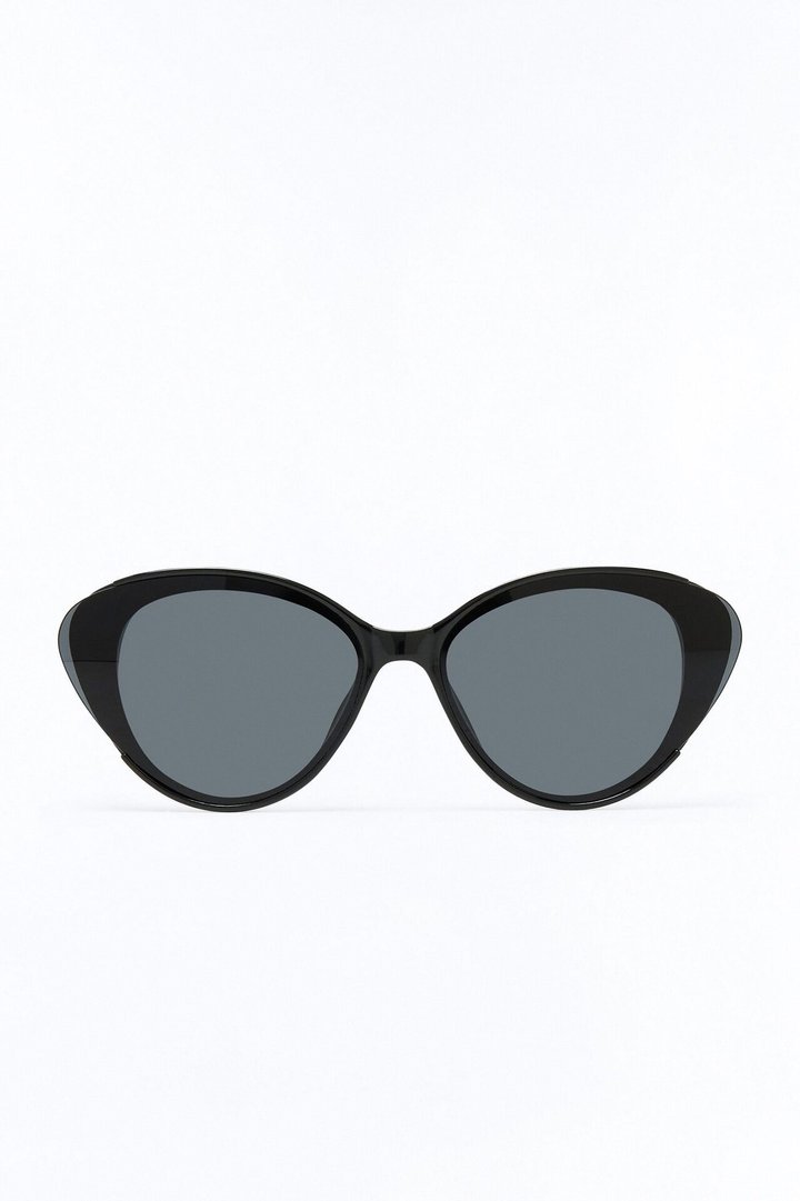 She Is The One Sunglasses - Black