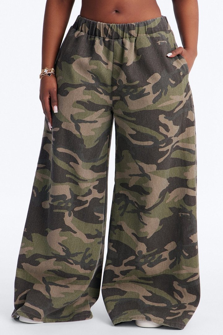 Zinnia Camo Wide Leg Pant 32″ - Camouflage