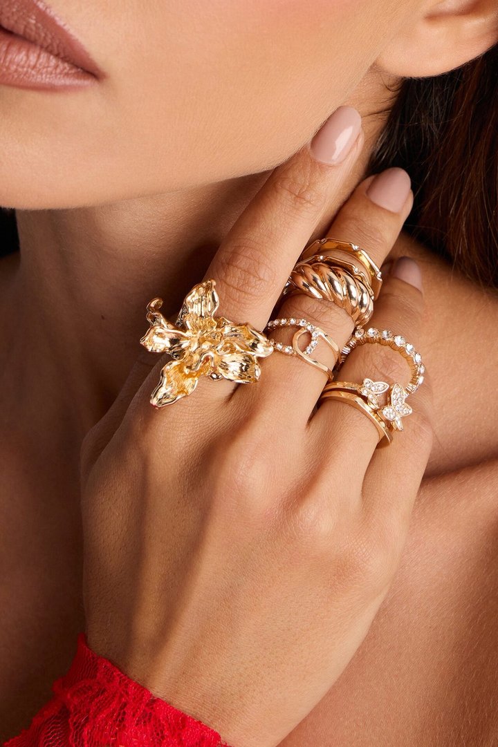 Like Magic 8 Piece Ring Set - Gold