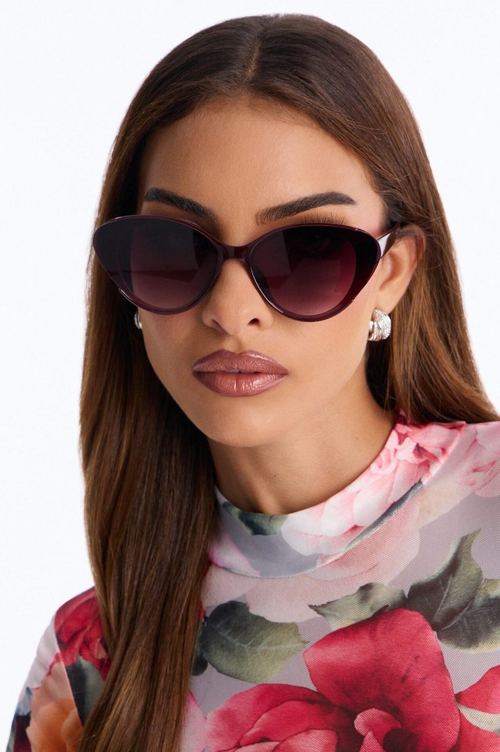 She Is The One Sunglasses - Burgundy