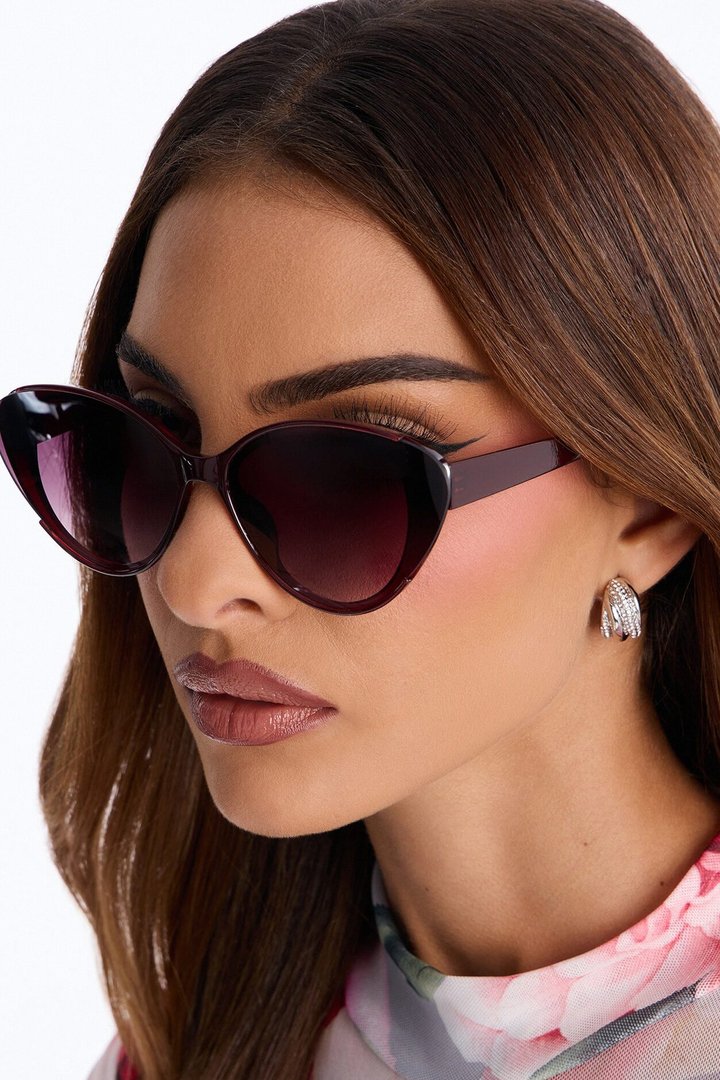 She Is The One Sunglasses - Burgundy