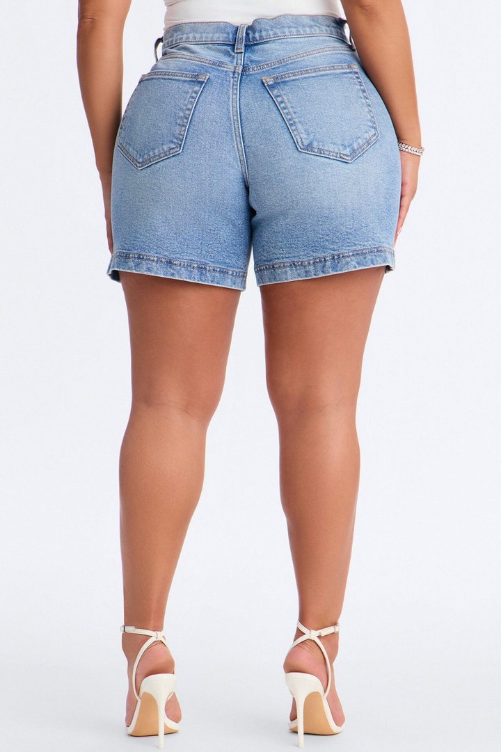 90s Strut Denim Shorts - Medium Wash