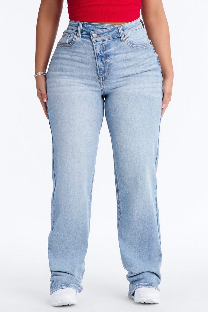 Tried And True Stretch Crossover Straight Leg Dad Jeans - Light Wash