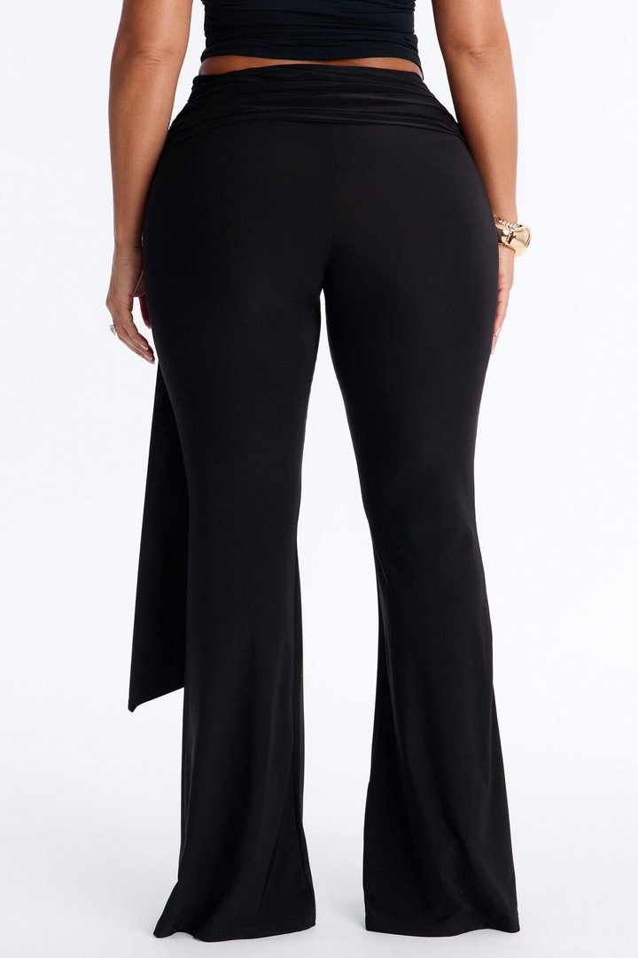 Wrenley Mid Rise Foldover Ruched Flare Pant 33″ - Black