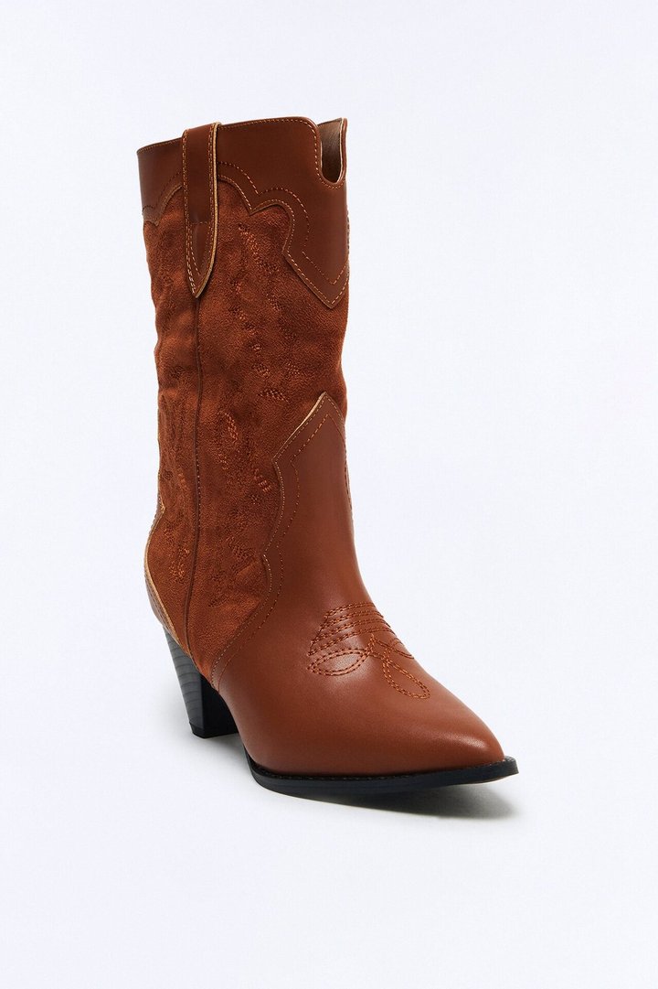 Peachy Keen Cowboy Boots - Tan