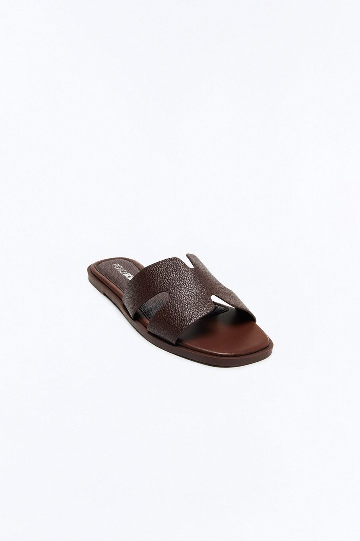 Cutting Ties Flat Sandals - Chocolate