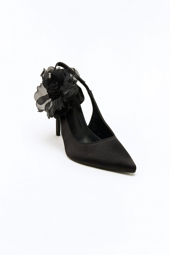 Daffodil Flower Satin Pumps - Black