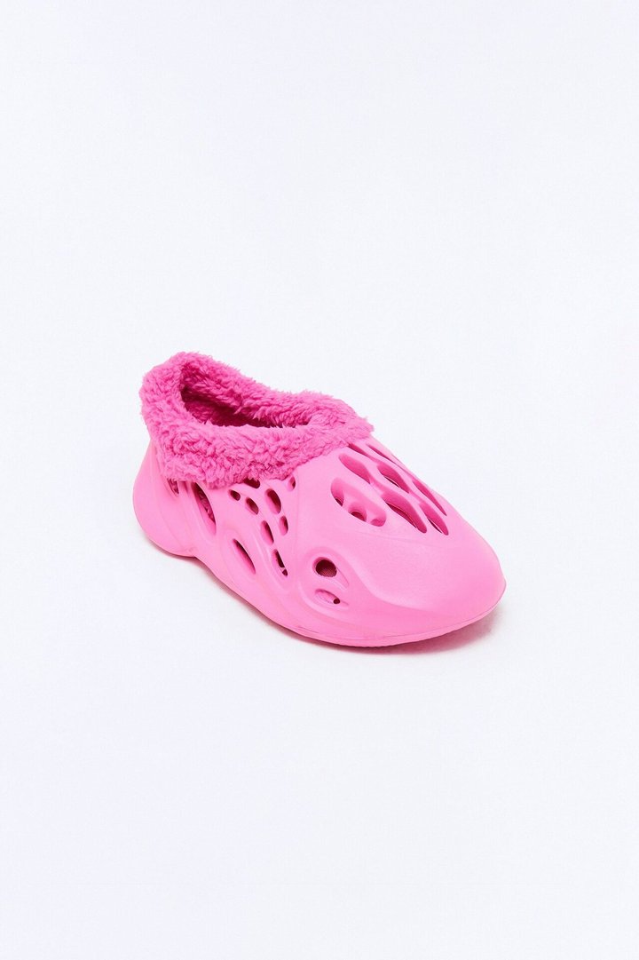 Mini Staying Up Fur Lined Slide - Fuchsia