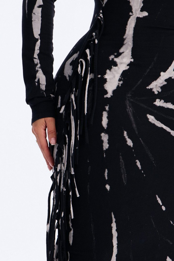 Lexi Longsleeve Tie Dye Fringe Maxi Dress - Black/White