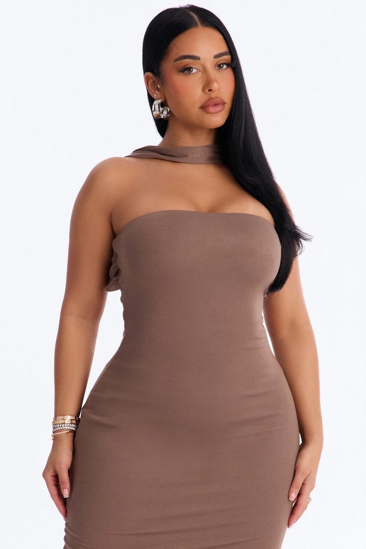 Dubai Nights Backless Maxi Dress - Mocha
