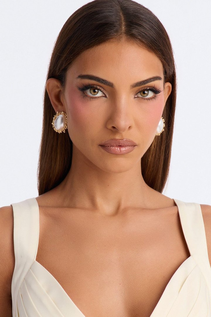 Only Pearl Stud Earrings - Gold
