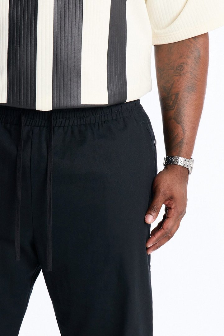 Straight Print Hint Studded Pant - Black