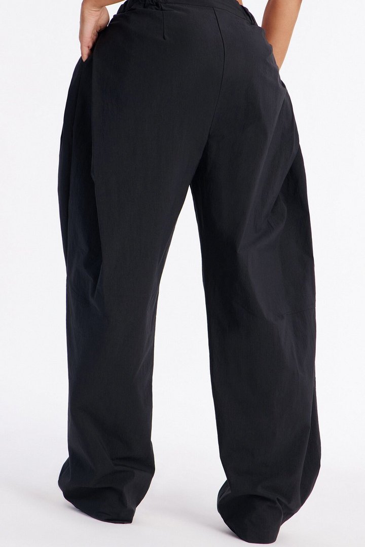 Slick Moves Only Windbreaker Barrel Pant 31″ - Black
