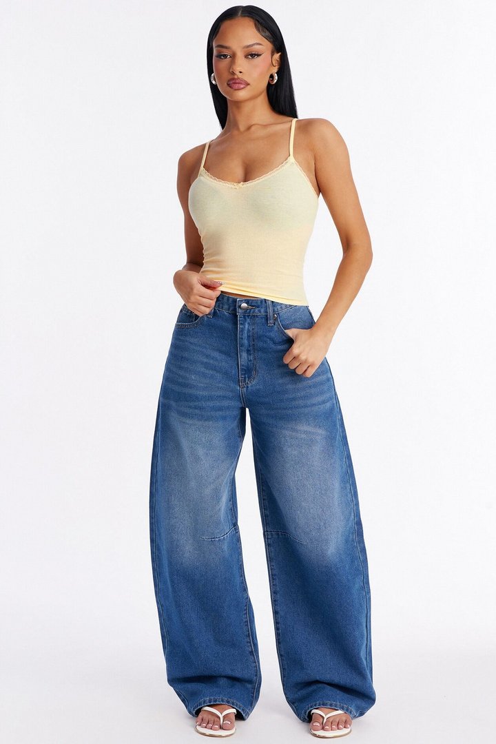 La Paz Loose Barrel Leg Jeans - Medium Wash