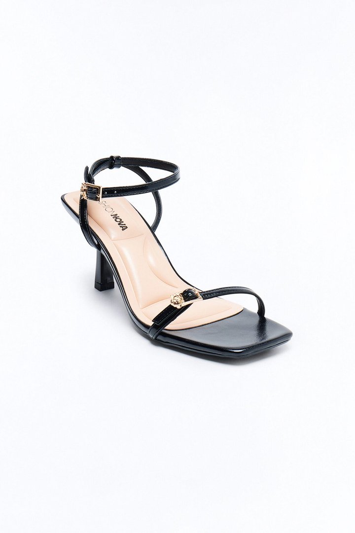 Merasa Low Heels - Black