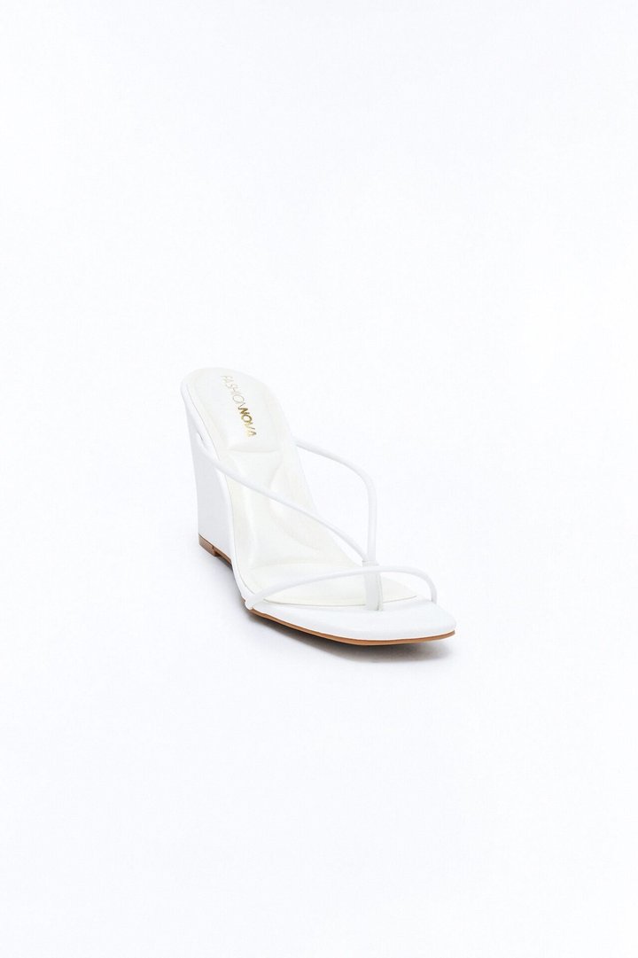 Kellie Thong Wedges - White