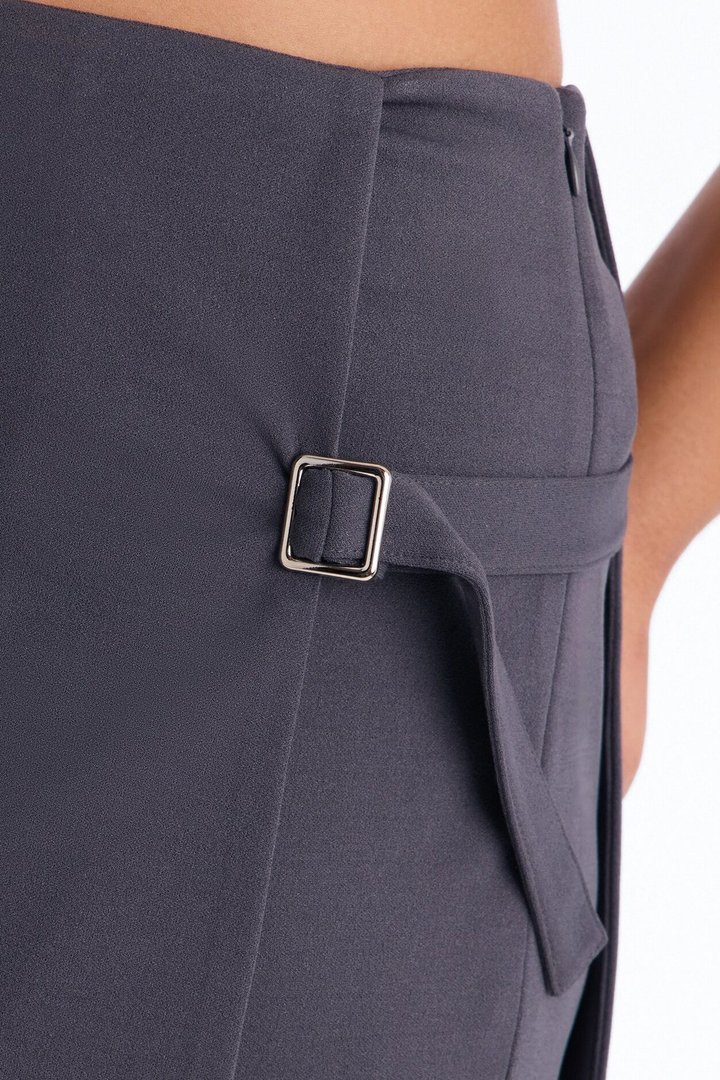 Layered Buckle Waist Mid Rise Flared Pants 33″ - Charcoal
