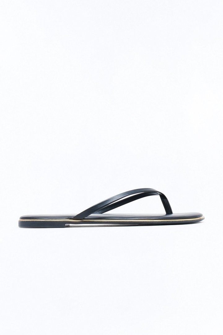 Mimi Flip Flops - Black